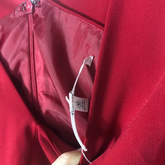 Above knee Red sleeveless dress by Honestee - Picture 8 of 8